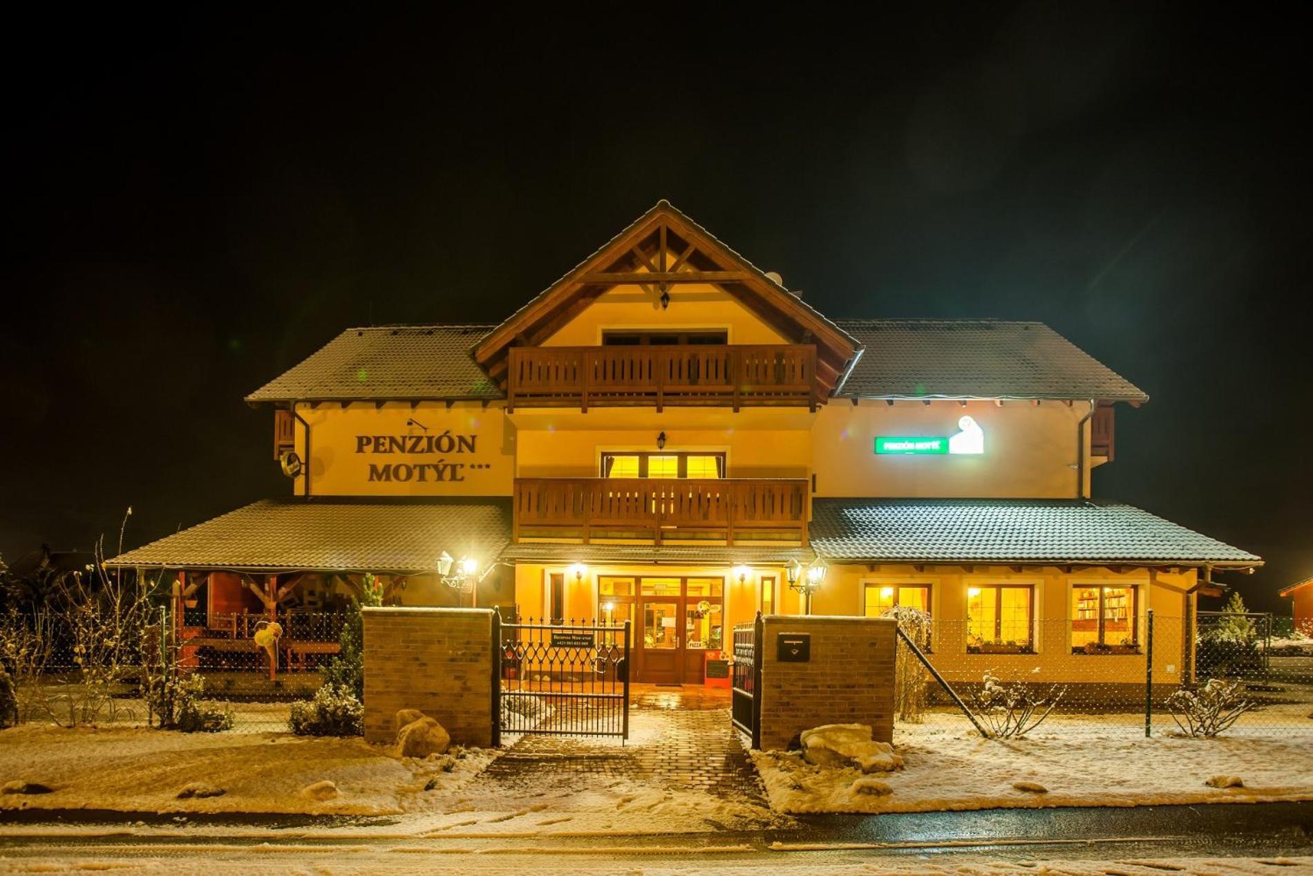 Penzion Motyl Liptovská Teplá Exteriör bild